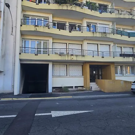 Central-parking-balcon-confortable Aurillac