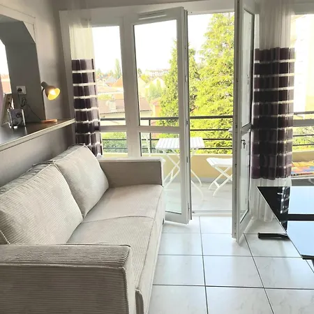 Apartment Central-parking-balcon-confortable