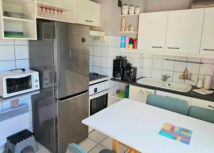 Central-parking-balcon-confortable Appartamento Aurillac